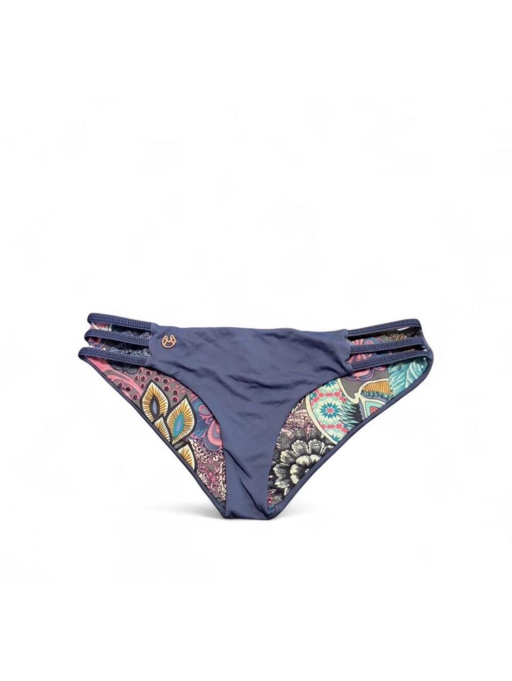 Maaji reversible women’s  swimsuit bottoms size medium